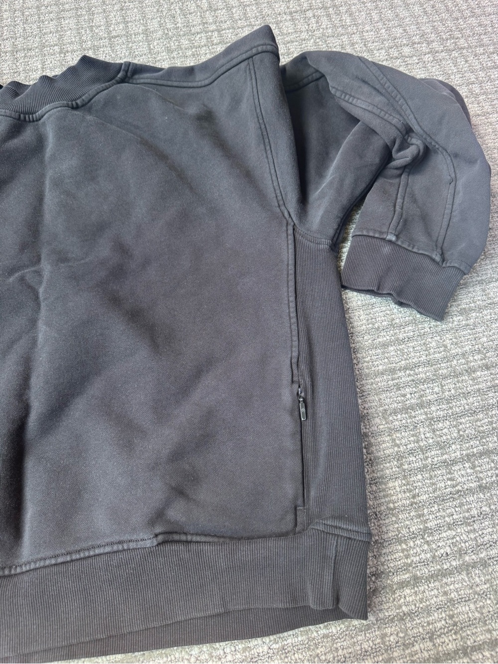 Lululemon Black Crewneck Sweatshirt - Picture 3 of 6